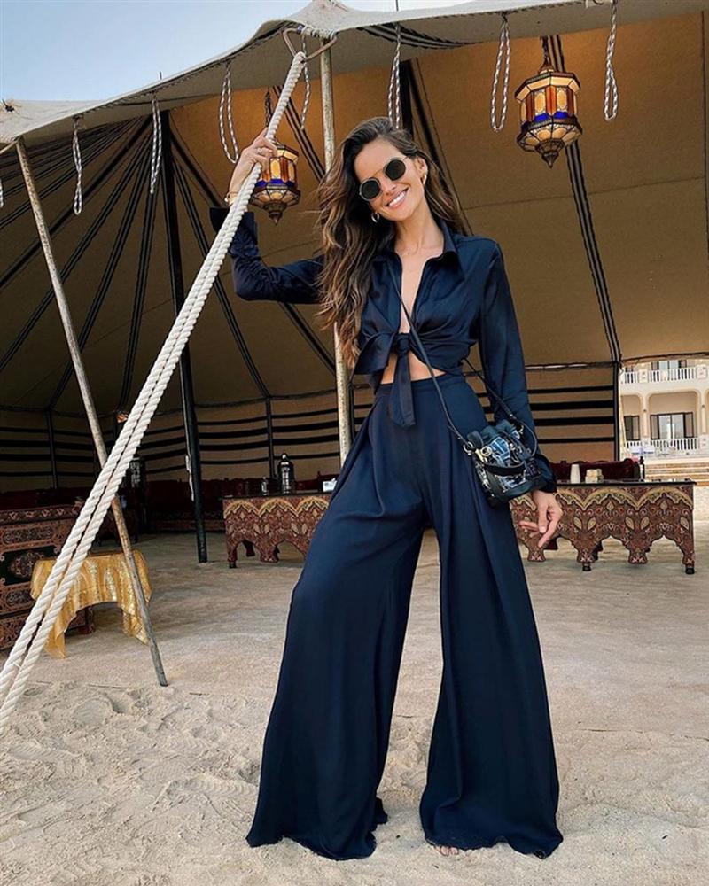 Thiên thần nội y khoe cơ bụng 6 múi-9