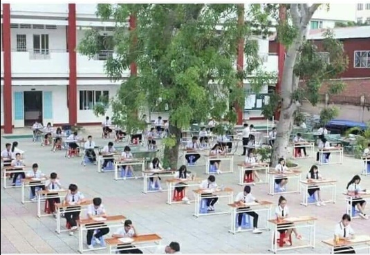 Độc chiêu ngăn chặn gian lận thi cử của thầy cô khiến học sinh méo mặt: Thế này thì quay cóp bằng niềm tin!-3