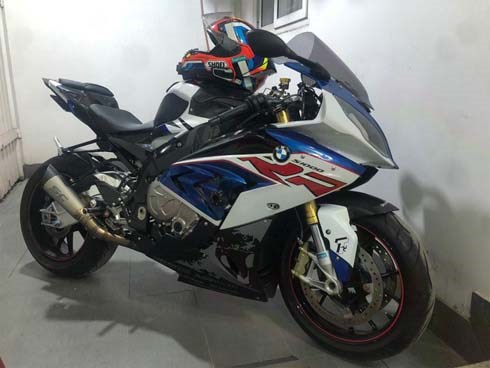 Nhận được tin nhắn từ người lạ, chủ xe mô tô BMW S1000RR trị giá hơn nửa tỷ đồng bị mất trộm đã tìm thấy xe ở Sài Gòn