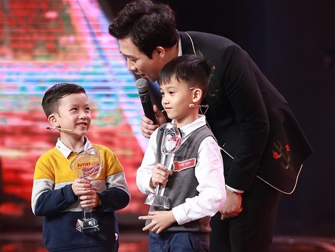 Thần đồng nhí Quang Bình ở hậu trường Siêu trí tuệ Việt Nam-1