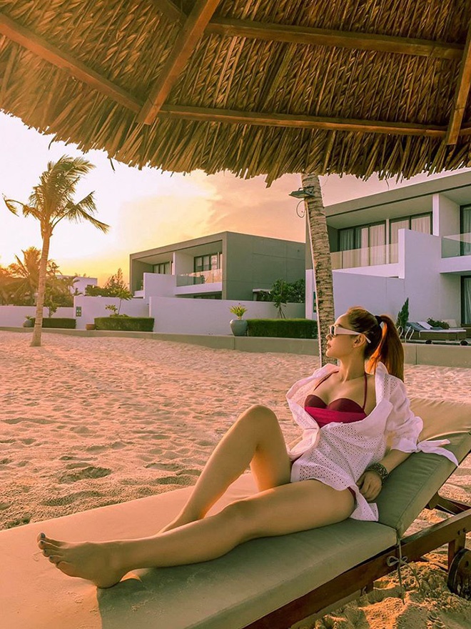 Khoe bức ảnh bán nude gợi cảm, Minh Hằng nhận được nhiều lời khen ngợi từ người hâm mộ.-5