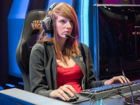 Thấy con chơi game này, hãy ngăn chặn ngay vì cậu bé 15 tuổi đã tự sát do quá ám ảnh-13