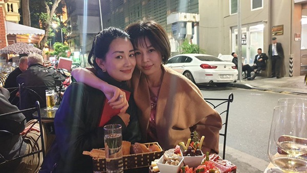 Hé lộ bức hình hiếm hoi của quý tử nhà BTV Quang Minh thời sự, nhìn ảnh cô vợ Linh Lê còn bất ngờ hơn-5