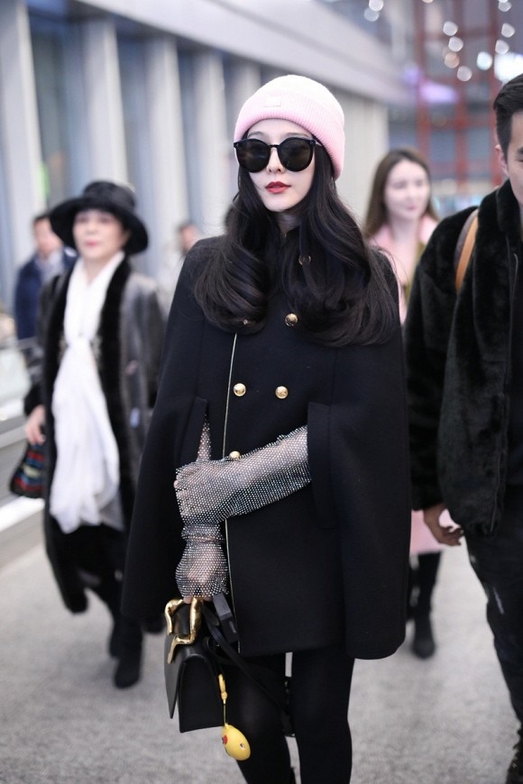 Chán xuất hiện lồng lộn sang chảnh, Phạm Băng Băng quay sang mặc đồ cực sến-6