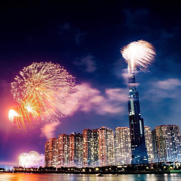 Ghim ngay 6 địa điểm ngắm pháo hoa đẹp nhất Sài Gòn dịp Tết Dương lịch 2020, lập hội đi countdown đón năm mới liền thôi!-3