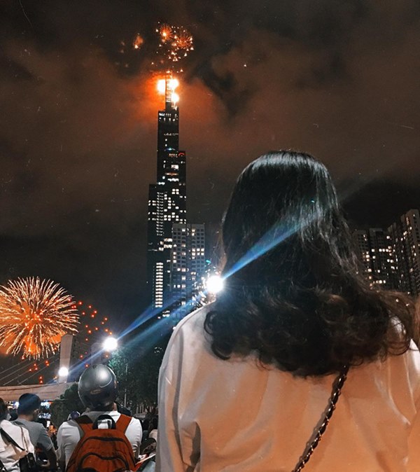 Ghim ngay 6 địa điểm ngắm pháo hoa đẹp nhất Sài Gòn dịp Tết Dương lịch 2020, lập hội đi countdown đón năm mới liền thôi!-4
