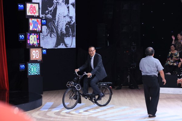 Giải mã đẳng cấp MC Lại Văn Sâm và hiện tượng gameshow Ký ức vui vẻ-8