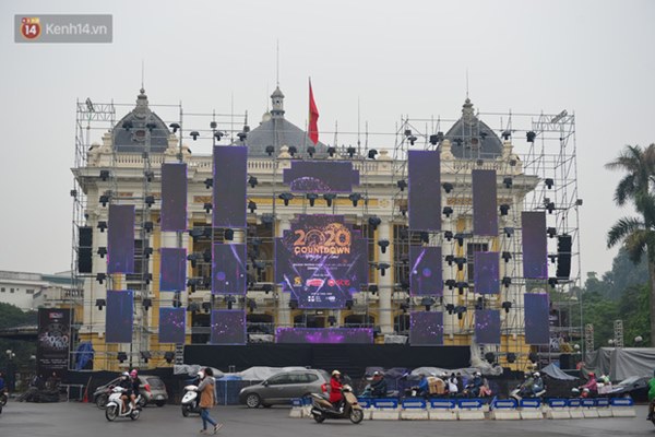 Hà Nội và Sài Gòn sẵn sàng đón chào thập kỷ mới năm 2020 với những sân khấu Countdown cực hoành tráng-5