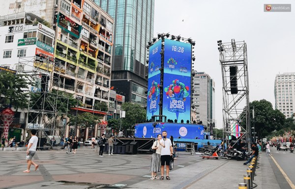 Hà Nội và Sài Gòn sẵn sàng đón chào thập kỷ mới năm 2020 với những sân khấu Countdown cực hoành tráng-7