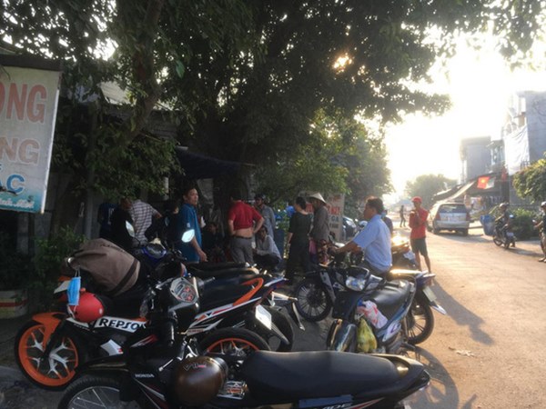 Vợ đưa con về quê sau khi cãi nhau, chồng chết trong tư thế treo cổ trong phòng trọ-2