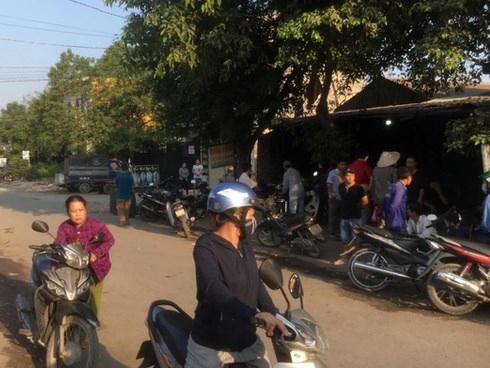 Vợ đưa con về quê sau khi cãi nhau, chồng chết trong tư thế treo cổ trong phòng trọ