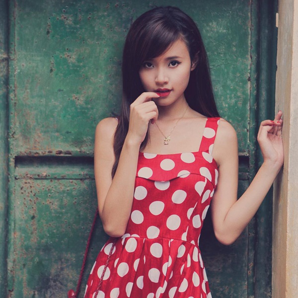 Nhìn lại style của Midu và Tuesday Thúy Vi kể từ ngày có biến: Người luôn nền nã đẹp xinh, người liên tục gây sóng gió khi mặc hở bạo, rút túi ngực-2