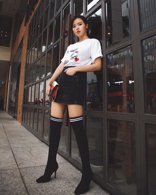 Nhìn lại style của Midu và Tuesday Thúy Vi kể từ ngày có biến: Người luôn nền nã đẹp xinh, người liên tục gây sóng gió khi mặc hở bạo, rút túi ngực-13