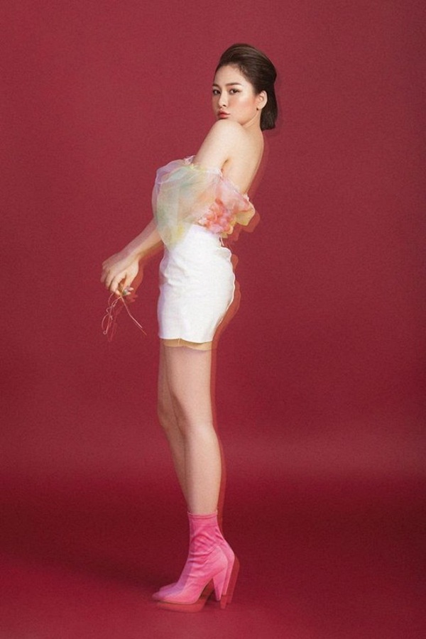 Bất chấp tin đồn nhiễm HIV, hot girl Trâm Anh tung bộ ảnh mới cực gợi cảm-3