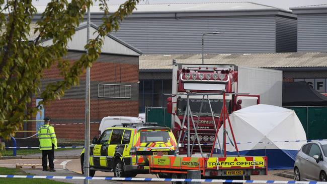 Thăng trầm của người Việt khắp thế giới 2019: Người làm dâu hoàng gia, đứa trẻ 12 tuổi trở thành thần đồng hội họa, cô dâu Việt bất hạnh nơi xứ người-8