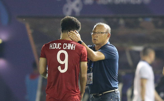 Có một nhiệm vụ bất khả thi mà thầy Park phải làm được với khẩu súng 2 nòng của mình-2