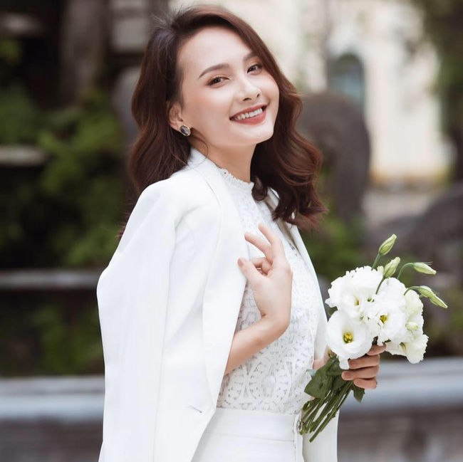 Ngày đầu tiên của năm 2020 nhìn lại 1 năm đổi đời” của sao Việt: Người tên tuổi vụt sáng không kịp cản, người viên mãn hôn nhân đến ghen tị-11