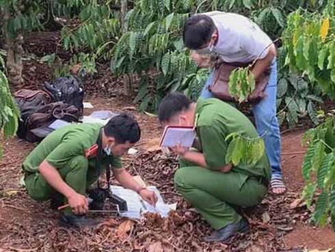 Lạnh người lời khai kẻ sát hại cô gái trong rẫy cà phê: Có quan hệ tình cảm, dùng tay bóp cổ nạn nhân đến chết