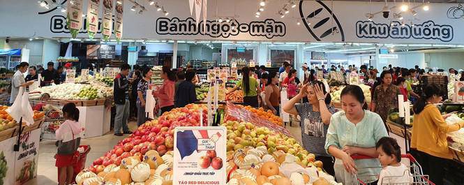 Tiểu thương méo mặt vì hàng hóa ế ẩm dịp Tết Dương lịch-18