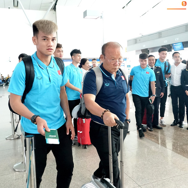 Khẩu hiệu mới cực chất của U23 Việt Nam: Anh em bốn bể là nhà. Người dưng khác họ vẫn là anh em-7