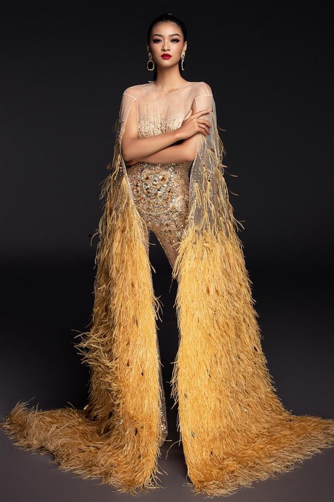 Ngắm lại loạt váy dạ hội nóng bỏng mỹ nhân Việt mang tới trường quốc tế năm 2019-13