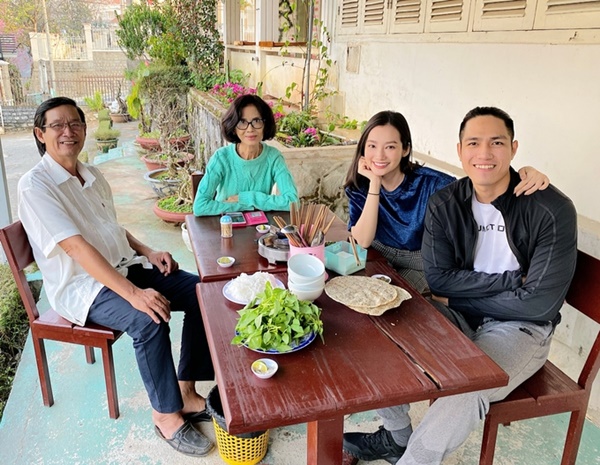 Trúc Diễm vi vu Đà Lạt ngắm mai anh đào-8