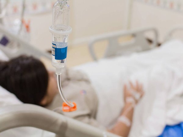 Người phụ nữ nguy kịch tính mạng vì nhiễm thủy ngân từ kem trắng da dùng suốt 7 năm-1