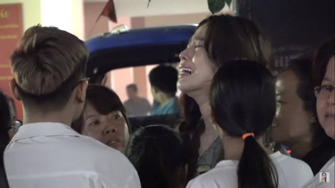 Nam Em bật khóc nức nở, quỵ ngã ngất xỉu vì bất mãn với kết quả Ngôi Sao Xanh 2019-2