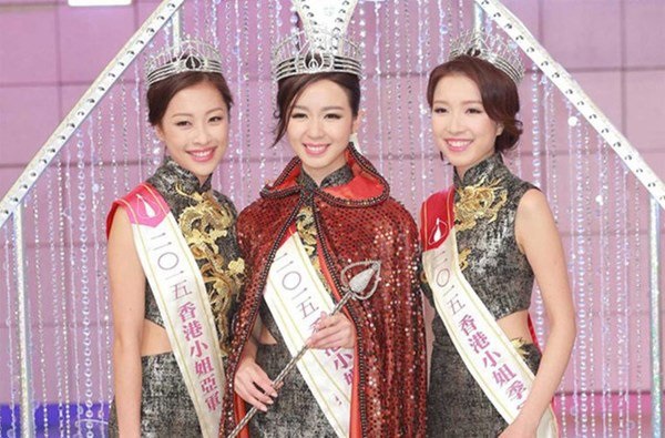 Á hậu khiến tỷ phú bỏ con yêu say đắm: 4 năm chưa được cưới, sống tằn tiện khó tin-1