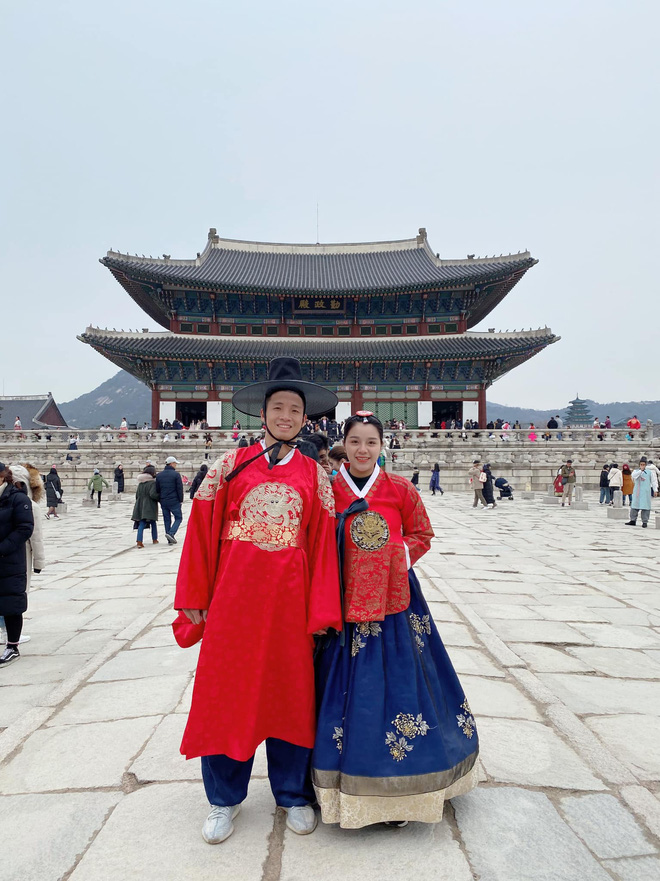 Duy Mạnh - Tiến Dũng thường ngày đã giỏi giang nay lấy vợ là tiểu thư nhà giàu nữa tài sản còn khủng cỡ nào?-13