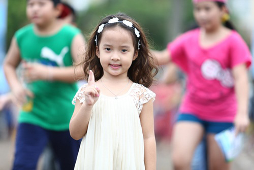 Tình duyên lận đận trong Hoa hồng trên ngực trái nhưng ngoài đời Bảo tuần lộc” có gia đình cực hạnh phúc, lại dạy con siêu khéo như này-3