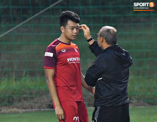 Tại sao Đình Trọng bị thầy Park gạch tên nhưng vẫn còn nguyên cơ hội dự VCK U23 châu Á 2020?-4