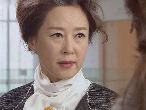 Bị chồng bạo hành đến mức nhập viện, tôi lặng người khi gặp người lạ mà quen-2