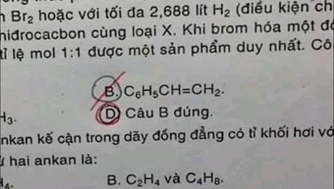 Kiểm tra Hóa trúng ngay câu trắc nghiệm có đáp án kiểu nước đôi”, học sinh tưởng ngon ăn” ai dè nhận cái kết đắng-1