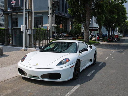 Những chiếc McLaren 650S Spider khoác áo độc lạ ở Việt Nam-19