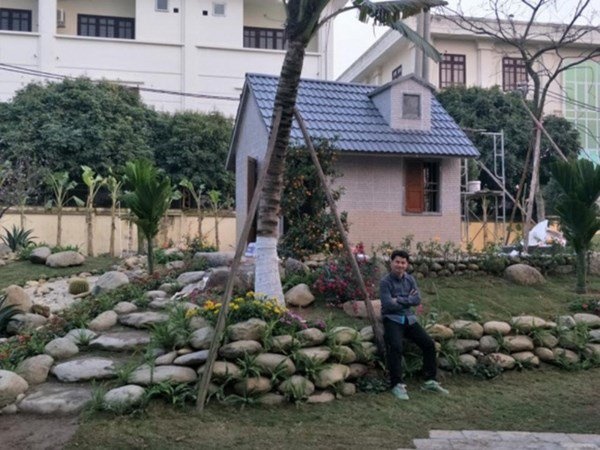 Tự Long dắt con tới thăm biệt thự siêu to của Xuân Bắc, hé lộ khung cảnh đẹp như phim-5