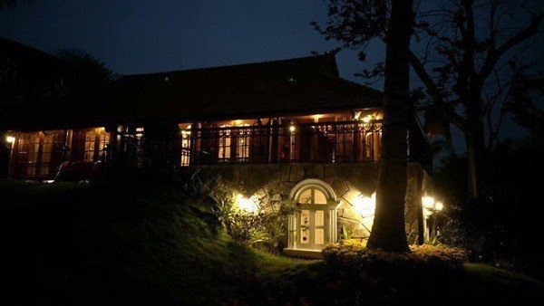 Tự Long dắt con tới thăm biệt thự siêu to của Xuân Bắc, hé lộ khung cảnh đẹp như phim-8