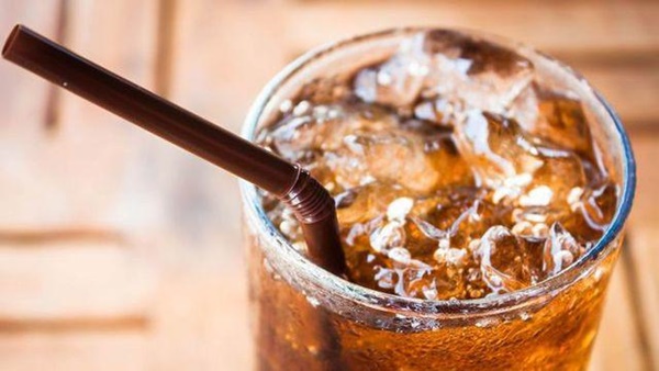 8 thực phẩm tàn phá xương từng ngày, khiến nhiều người chưa già đã đau lưng, mỏi gối-3