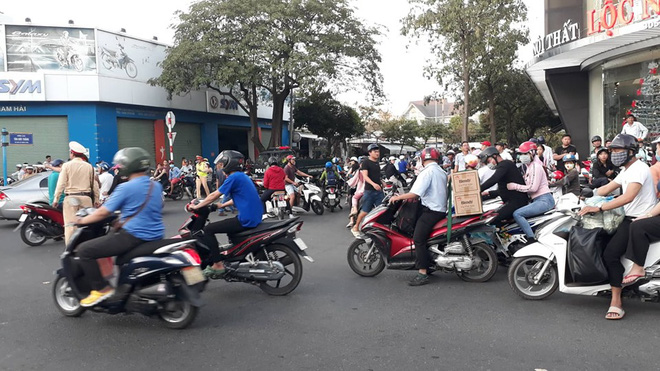 Sập trong vũ trường King Night Club: Đã đưa được thi thể nạn nhân ra ngoài-4