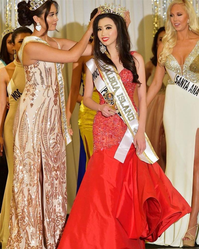 Mẫu nữ gốc Việt lên trang bìa tạp chí nổi tiếng Mỹ-11