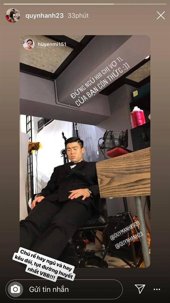 Duy Mạnh khoe bức ảnh cưới đầu tiên cô dâu chú rể nhan sắc cực phẩm, Đình Trọng khóc ròng: Vậy là một người nữa đi lấy vợ-3