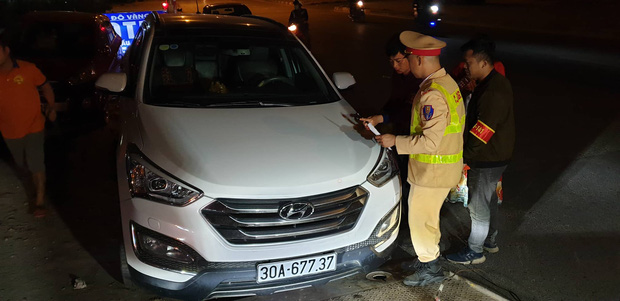 Hà Nội: Lao thẳng vào chốt 141, tài xế say xỉn bị phạt 40 triệu đồng và tước giấy phép lái xe 23 tháng-1