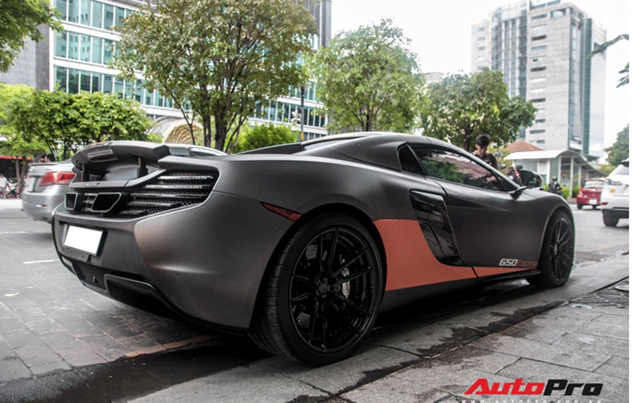 Những chiếc McLaren 650S Spider khoác áo độc lạ ở Việt Nam-14