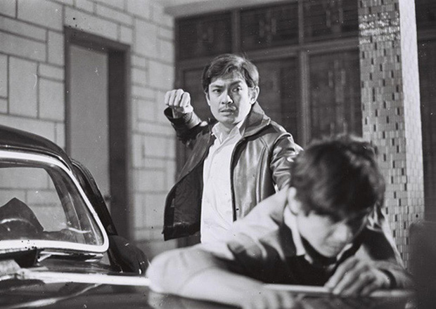 5 vai diễn khán giả vẫn nhớ như in của cố NSƯT Nguyễn Chánh Tín: Gián điệp Thành Luân ở Ván Bài Lật Ngửa tung hoành một thời-12