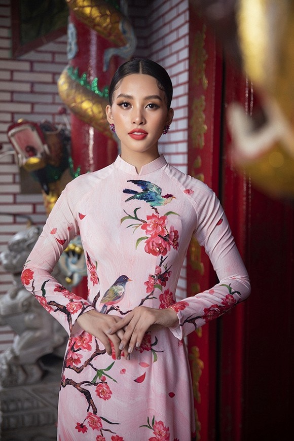 Chuẩn gương mặt đẹp nhất năm, Tiểu Vy lại tung bộ ảnh mới trong trang phục truyền thống-12