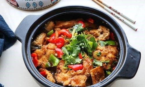 Đổ cá trắm và đậu phụ vào chung nồi, ai cũng mắng nhưng bỗng có món ngon không tưởng-1