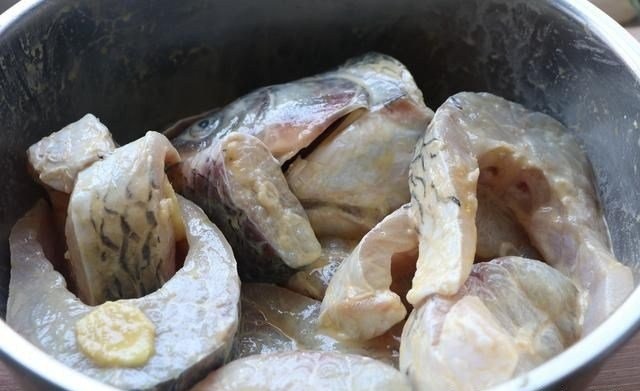 Đổ cá trắm và đậu phụ vào chung nồi, ai cũng mắng nhưng bỗng có món ngon không tưởng-5