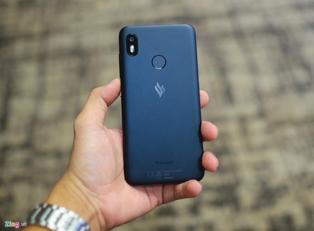 Thị trường smartphone Việt cuối năm - Samsung giảm, Oppo đi ngang-2