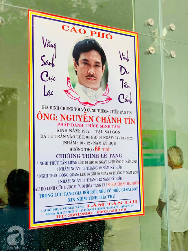 Đám tang NSƯT Nguyễn Chánh Tín: Vợ khóc ngất bên linh cữu chồng-2