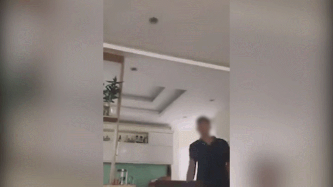 Bạn con nợ rút dao phay, ném ấm chén lia lịa vào chủ nợ: Đếm đến 3 bước ra khỏi nhà tao-2